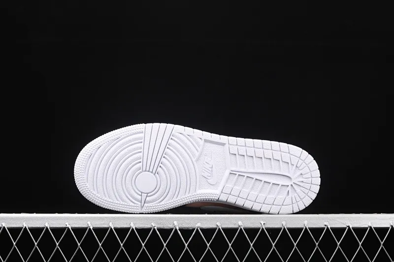 All categories Air Jordan Jordan series basketball shoes Air Jordan 1 Low New version Air Jordan 1 Low AJ1 Joe 1 low-top silk rose gold cultural and leisure sports sneakers 554723-090